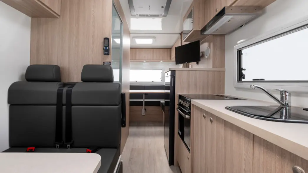 Apollo Euro Camper 9