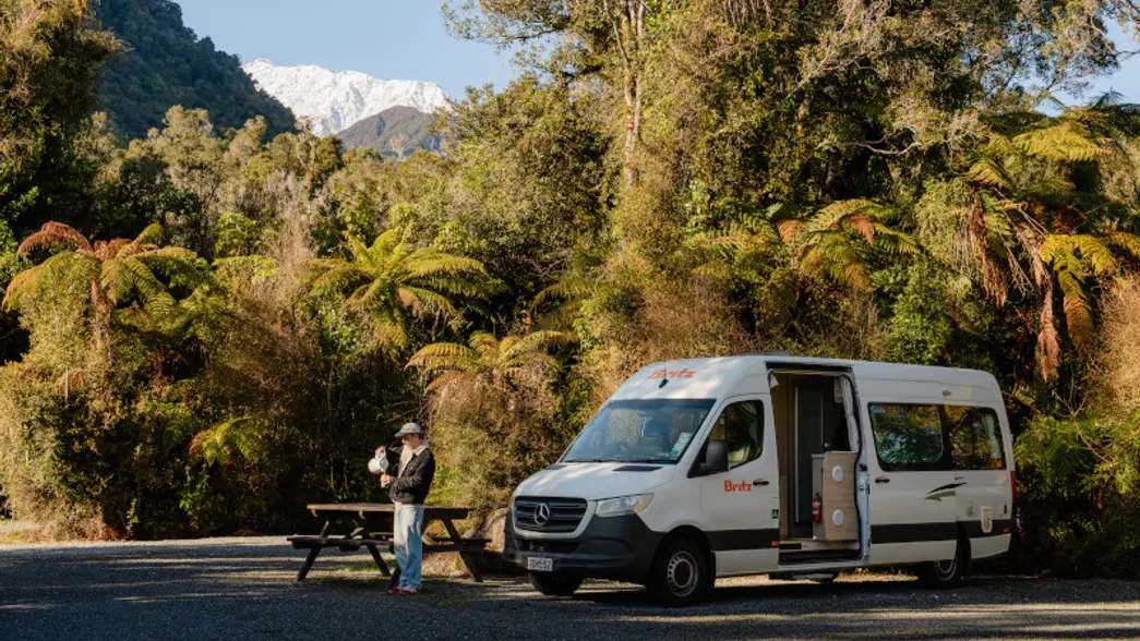 Britz Venturer 6