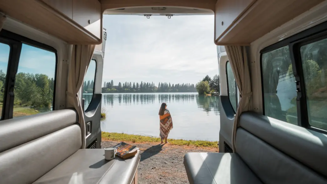 Britz Venturer 4