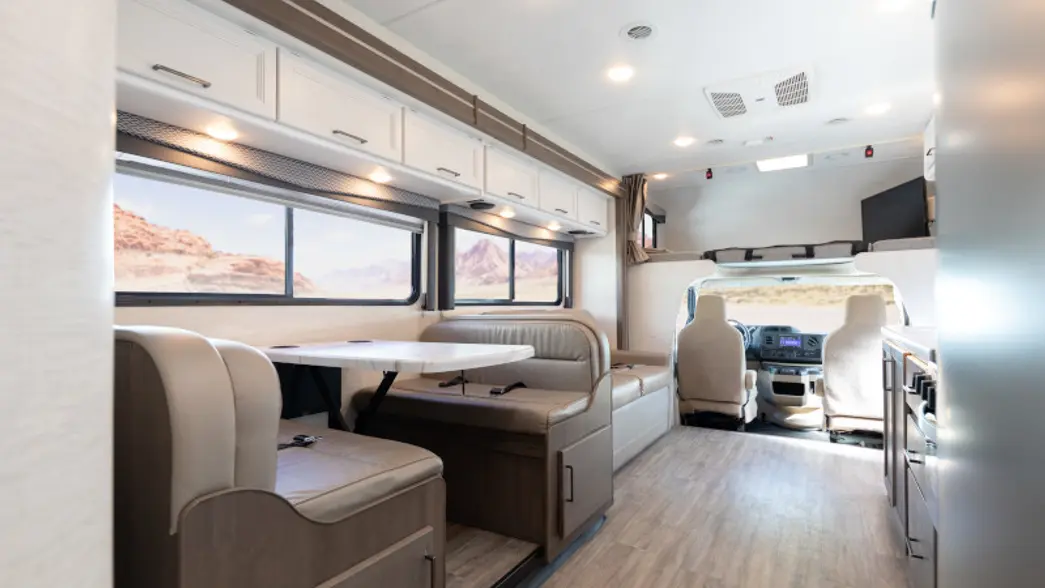 El Monte Class C Family Sleeper [FS] (7)